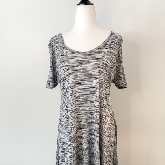 Aritzia Talula Bilbao Light Gray Oversized T-Shirt/Tunic Size Small - Picture 5 of 10